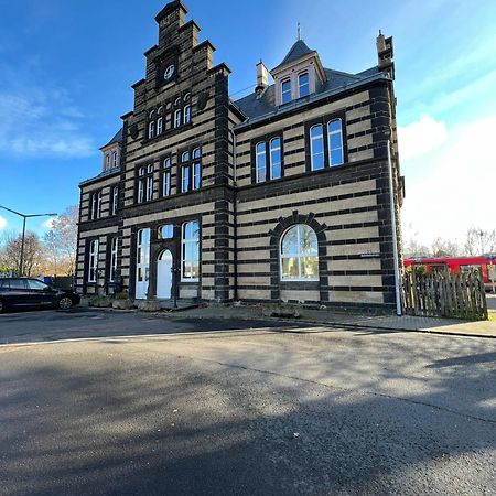 Wohnen Wie Im Schloss - Alter Bahnhof Von Kruft Buitenkant foto