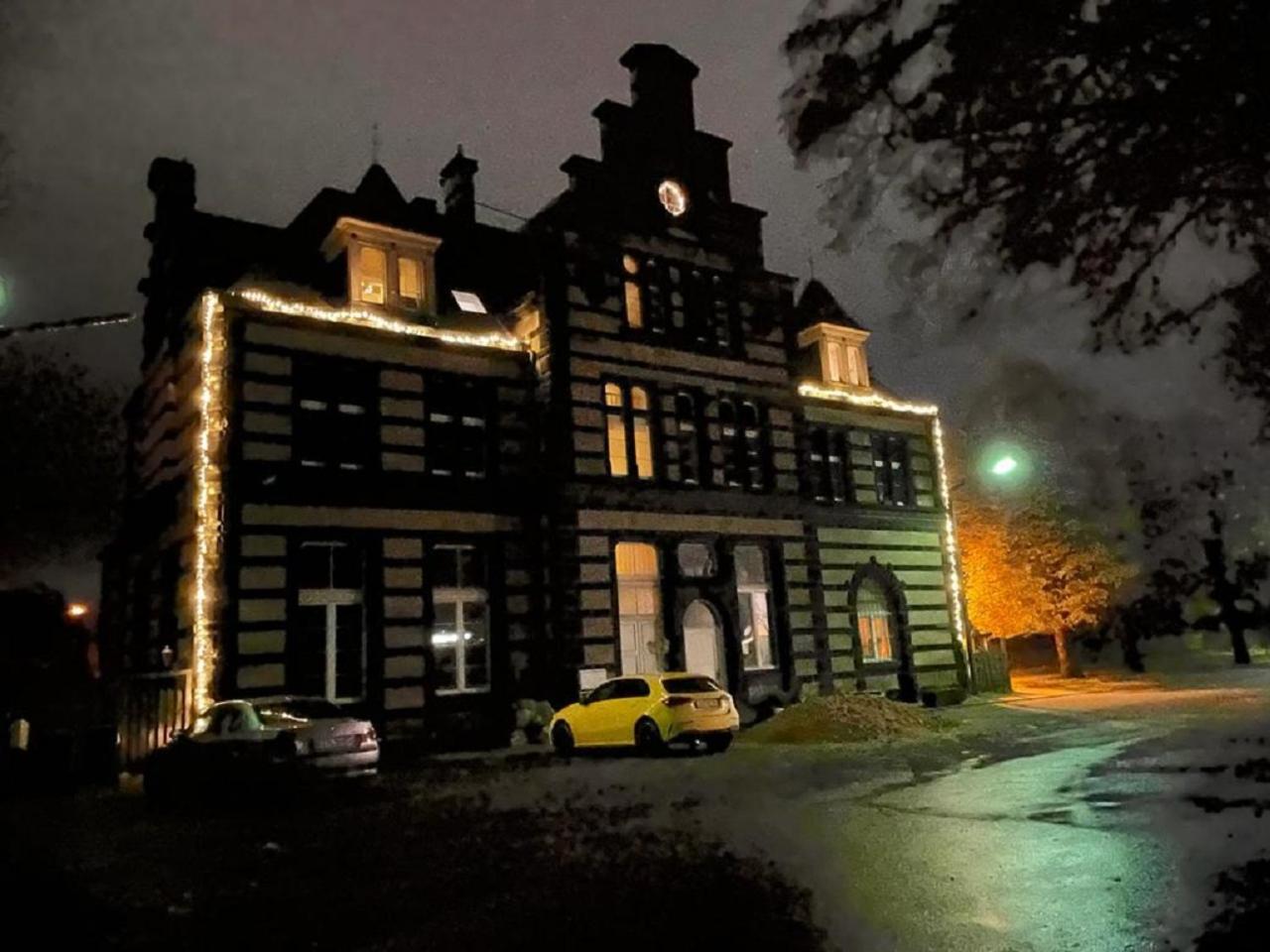 Wohnen Wie Im Schloss - Alter Bahnhof Von Kruft Buitenkant foto
